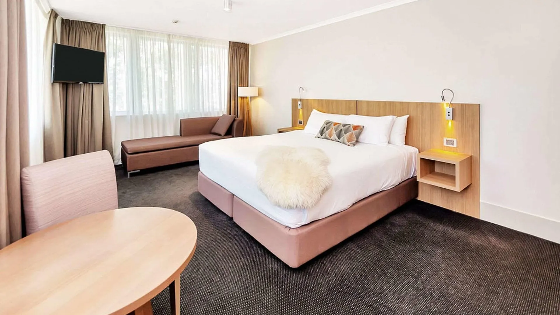 Clarion Hotel Townsville 4*,  Australia