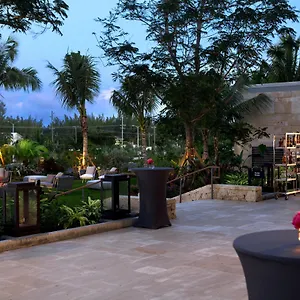 Kimpton Seafire + By Ihg 5* West Bay